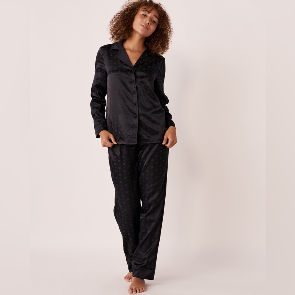 La vie en rose satin pyjama 2 piece- Black - Medium